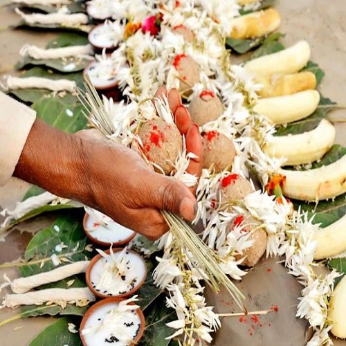pinddaan-shraddh-asthi-visarjan-in-varanasi